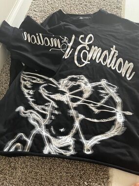 Black mixed emotion long sleeve